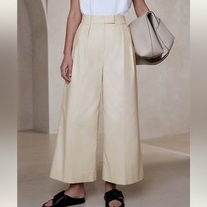 Banana Republic Cruise Cropped Pant, size 6 Regular